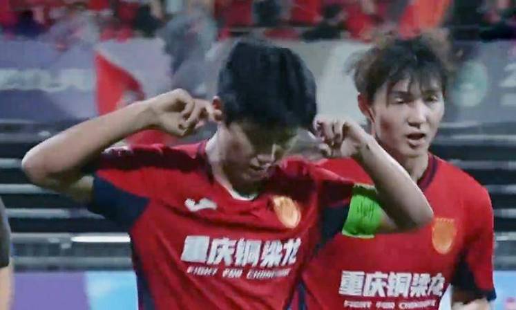 牛红利薅走牛梓屹！阿奇姆彭无人问津，铜梁龙何不打造阿望组合