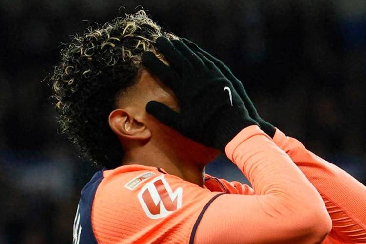 爆大冷！西部第二轰然倒下：7人上双仍输球，文班亚马错失绝平