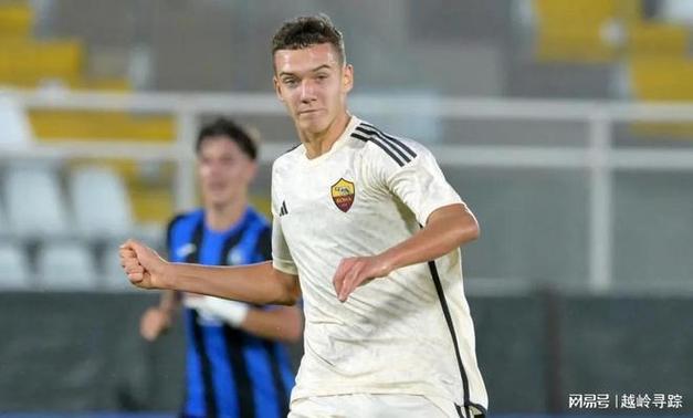 官方：热那亚买断雷恩后卫厄斯蒂高