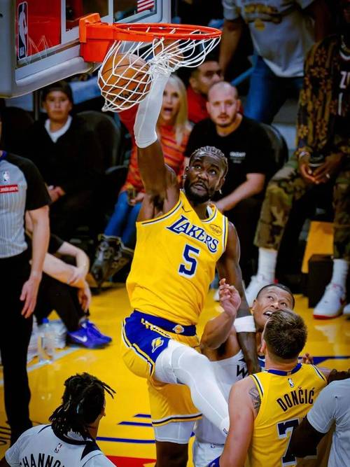 只是备胎！下赛季的艾顿，会不会离开湖人