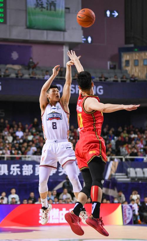 被乌戈执教征服！盘活鄢手骐+王岚嵚，球队得分终于起来了！