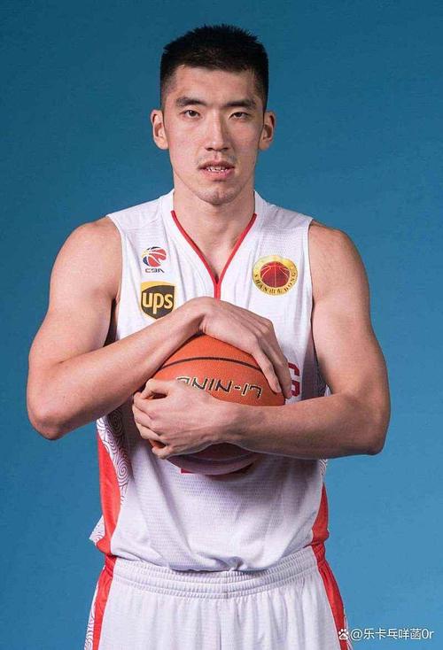 山东男篮末节逆转广州，陶汉林决胜时刻立功，双小外砸歪篮筐