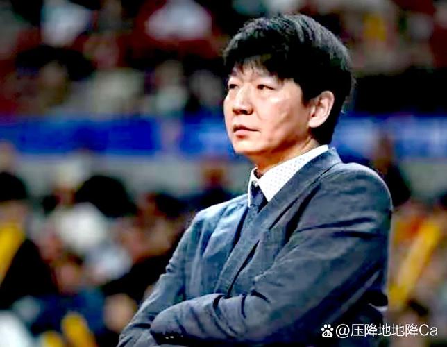 山东险胜广州赢在裁判：球队要想走得更远，两点决定邱彪必须下课