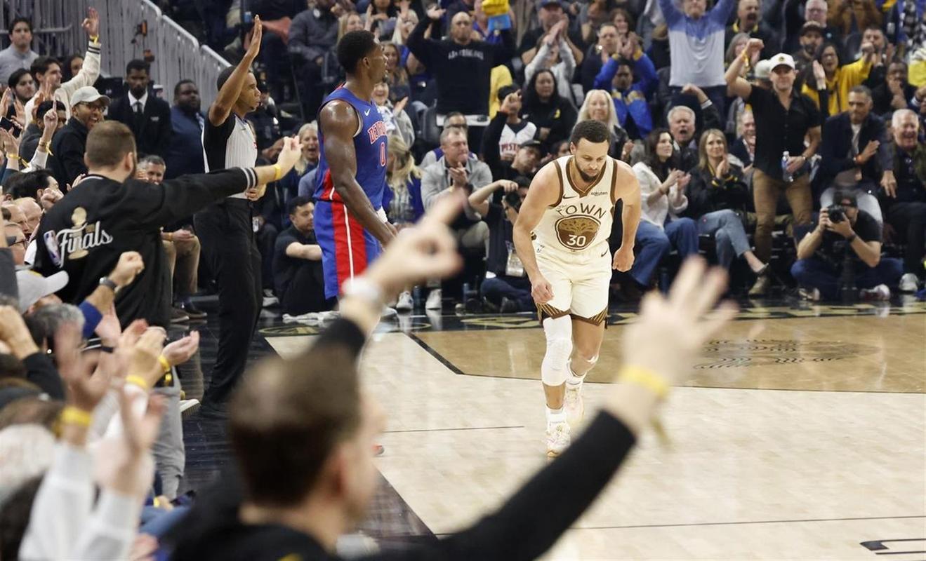 坎宁安29+11库里23分伤退活塞力克勇士