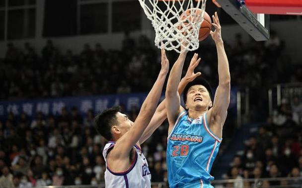 3后卫52分辽宁男篮14分大胜鄢手骐18+2核心表现乌戈调动积极性