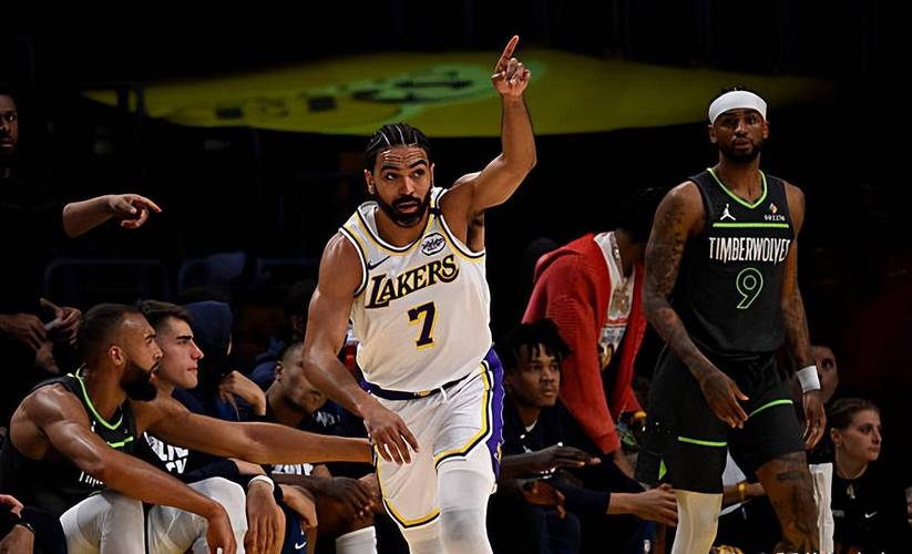 要交易就赶紧交易，湖人真没必要继续让替补控卫出场了