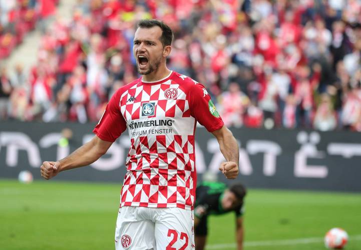 RB莱比锡vs美因茨：劳姆、古拉西奇首发，李在城、阿米里出战