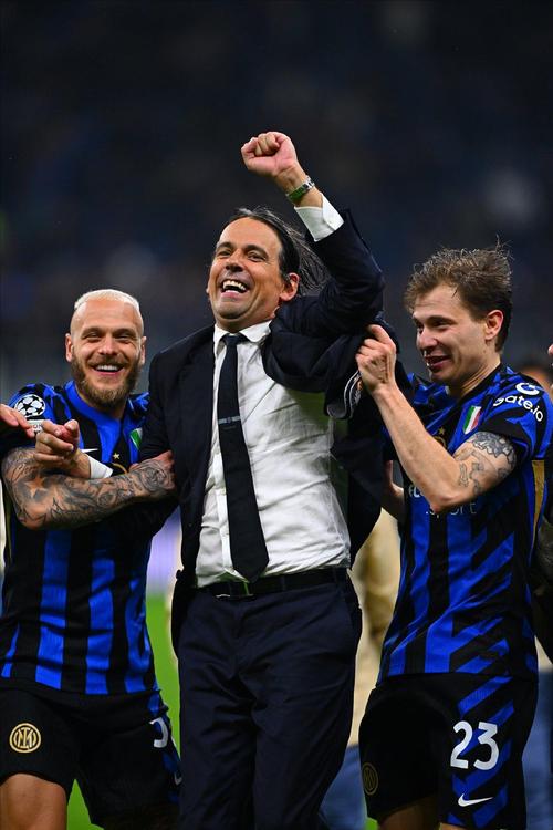 罗马诺：迪萨西优先考虑转会米兰，在等俱乐部之间的决定