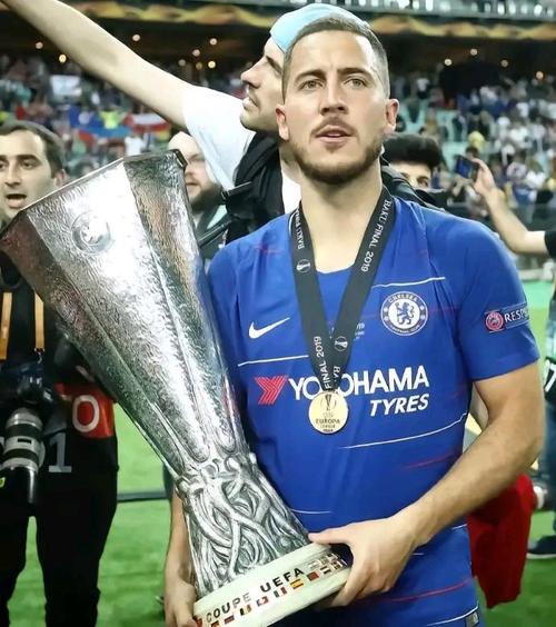 切尔西是你效力过最好的球队阿扎尔：不，皇马是世界第一