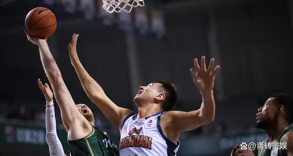 21连败！外援没工资拒赛，主帅赛后抹眼泪，名记提出“解套”办法