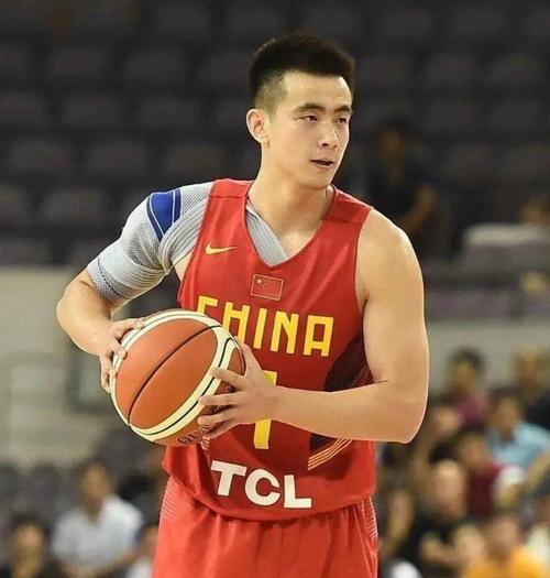 莫兰德8+10+3+1！赵继伟2+5,亨特0分,王岚嵚12+2,辽篮落后天津1分