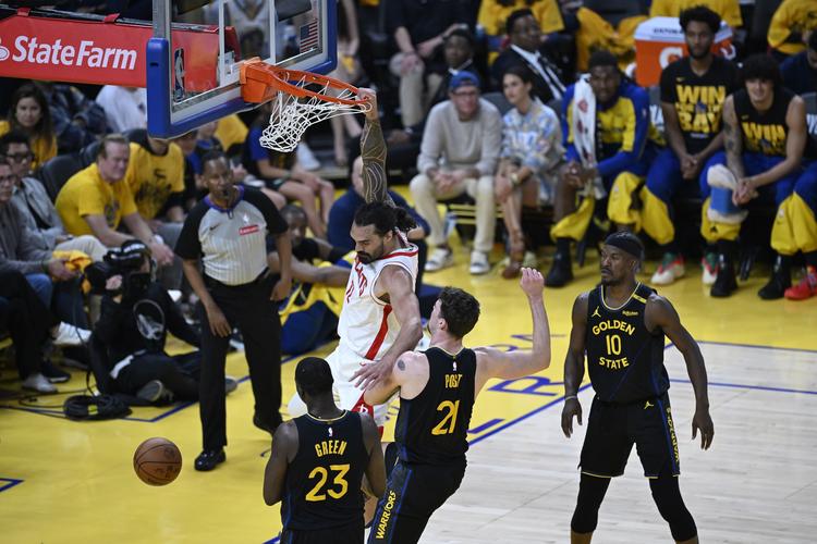 火箭硬碰硬西部第一！伤病摧毁进攻体系后美媒建议2换1拿下怀特